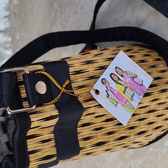 Saraye Tatami Small Woven Bucket Bag - Picture 9 of 12